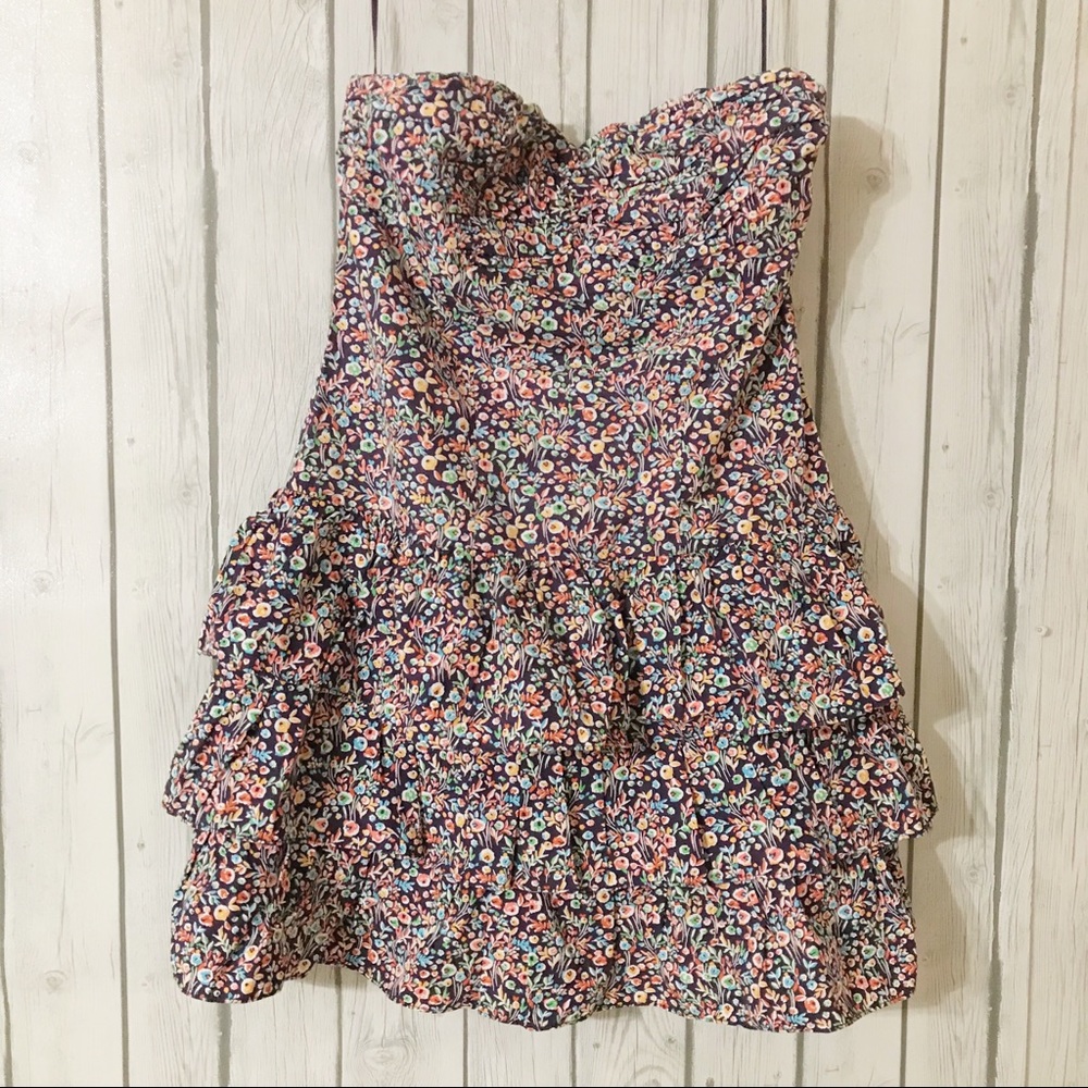 EXPRESS Strapless Dress Size: Small